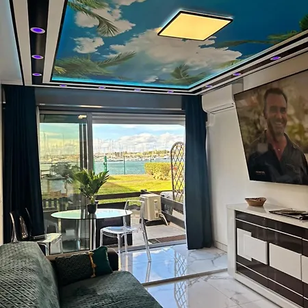 Prestige Avec Terrasse, Ile Des Pecheurs, Vue Port